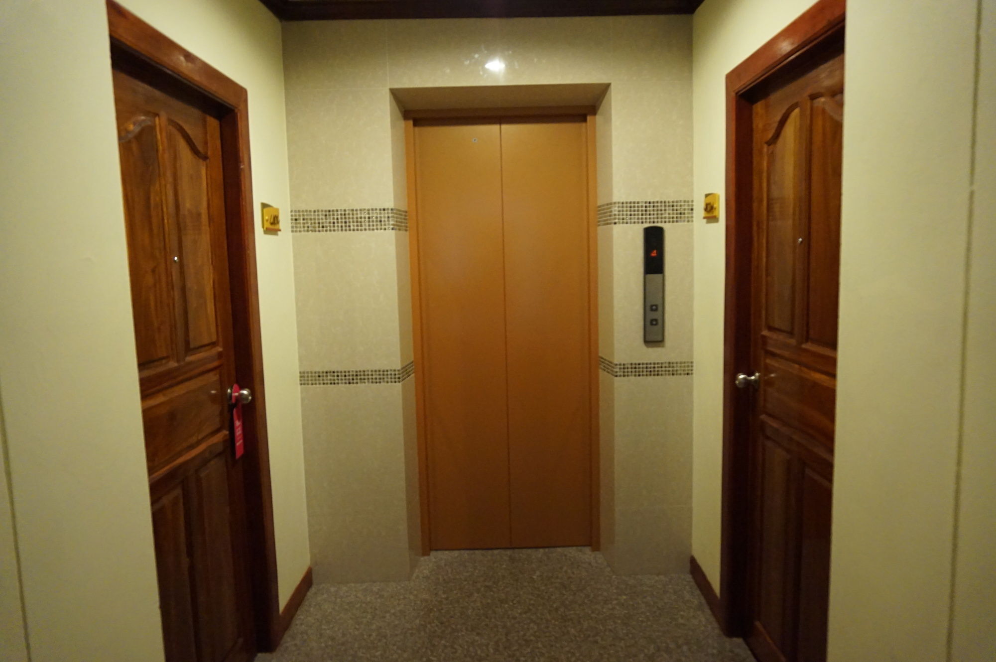 Np Residence Nakhon Phanom Eksteriør bilde